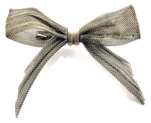 Vintage Silver Tone Mesh Bow Brooch Pin Ribbon Design Costume Jewelry